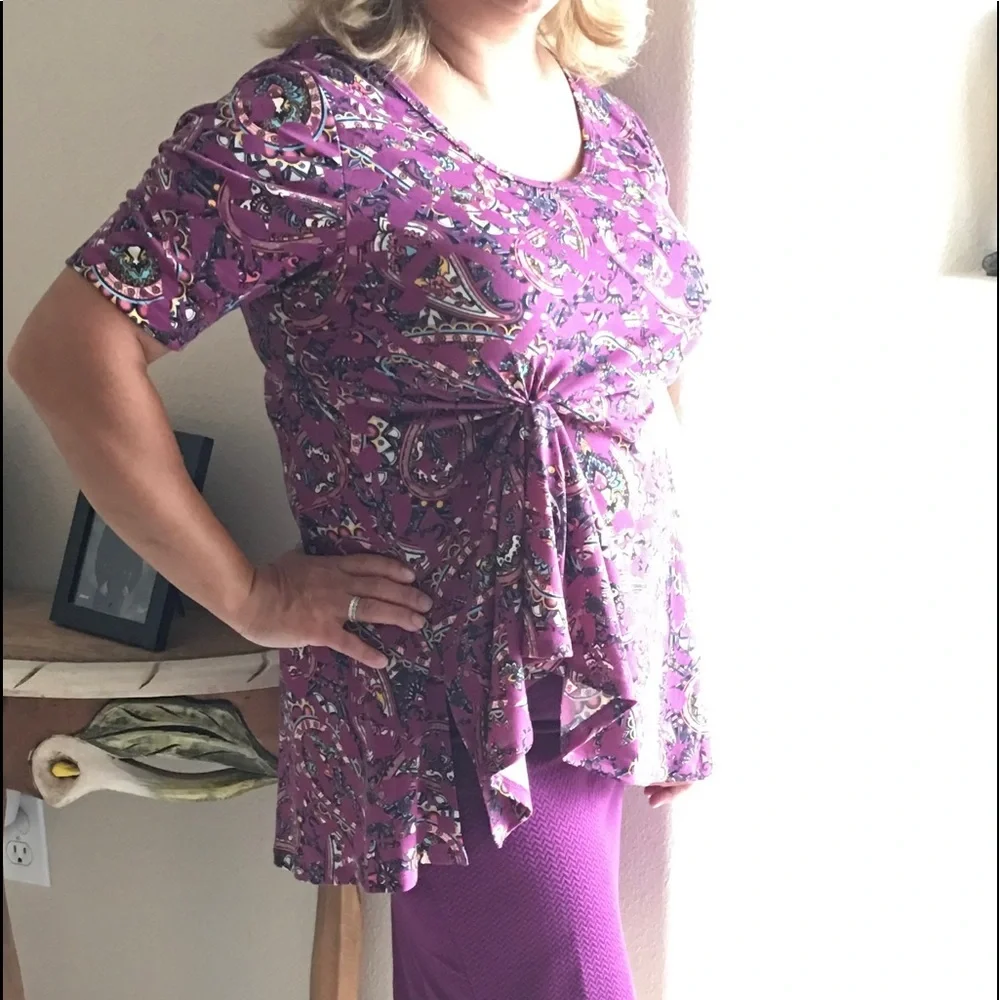 NWT LuLaRoe Perfect T Top - Picture 6 of 8